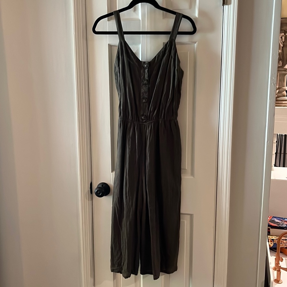 Universal Thread romper - Picture 2 of 5